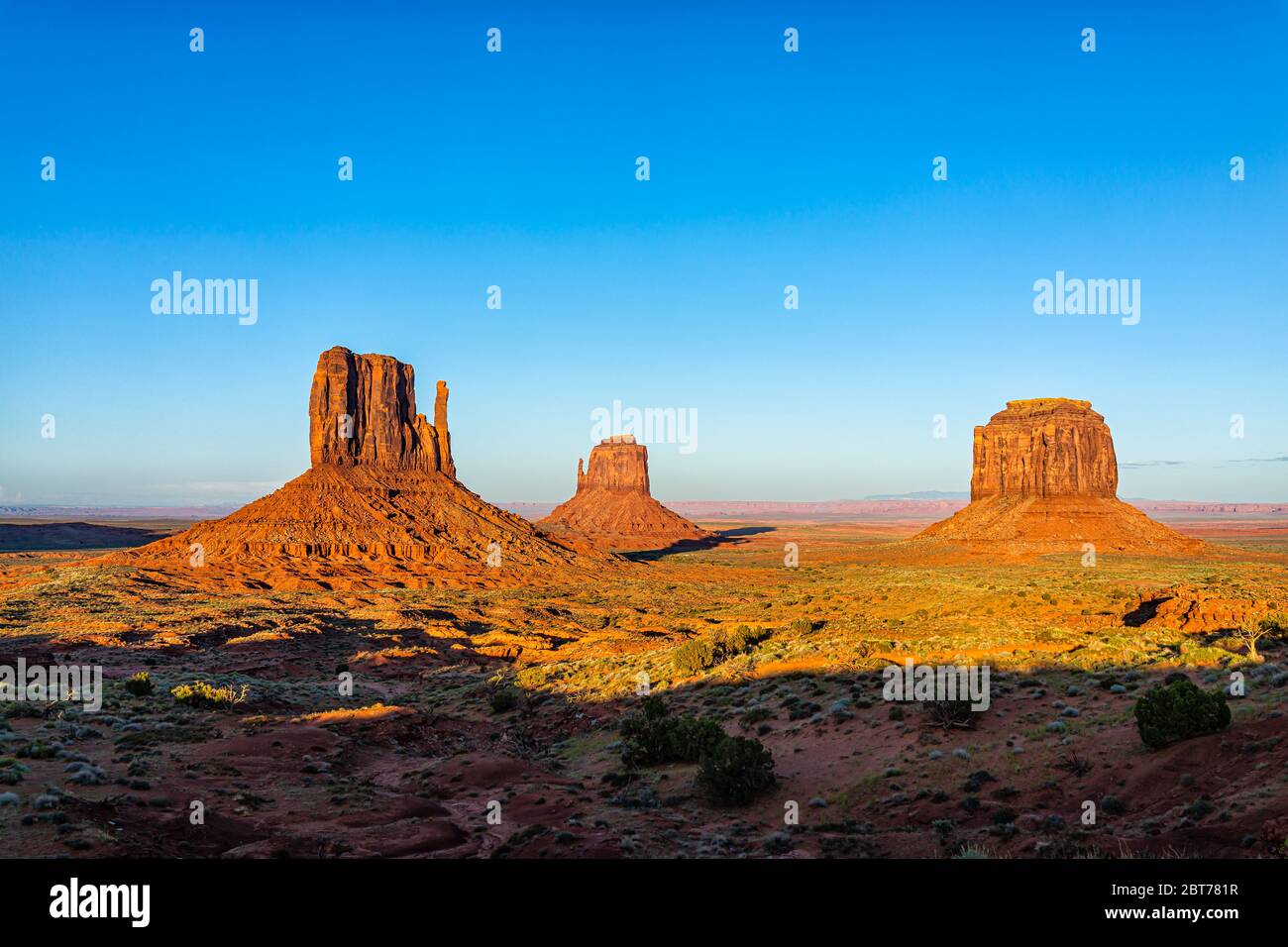 Famous Buttes In Monument Valley High Resolution Stock Photography and Images Alamy