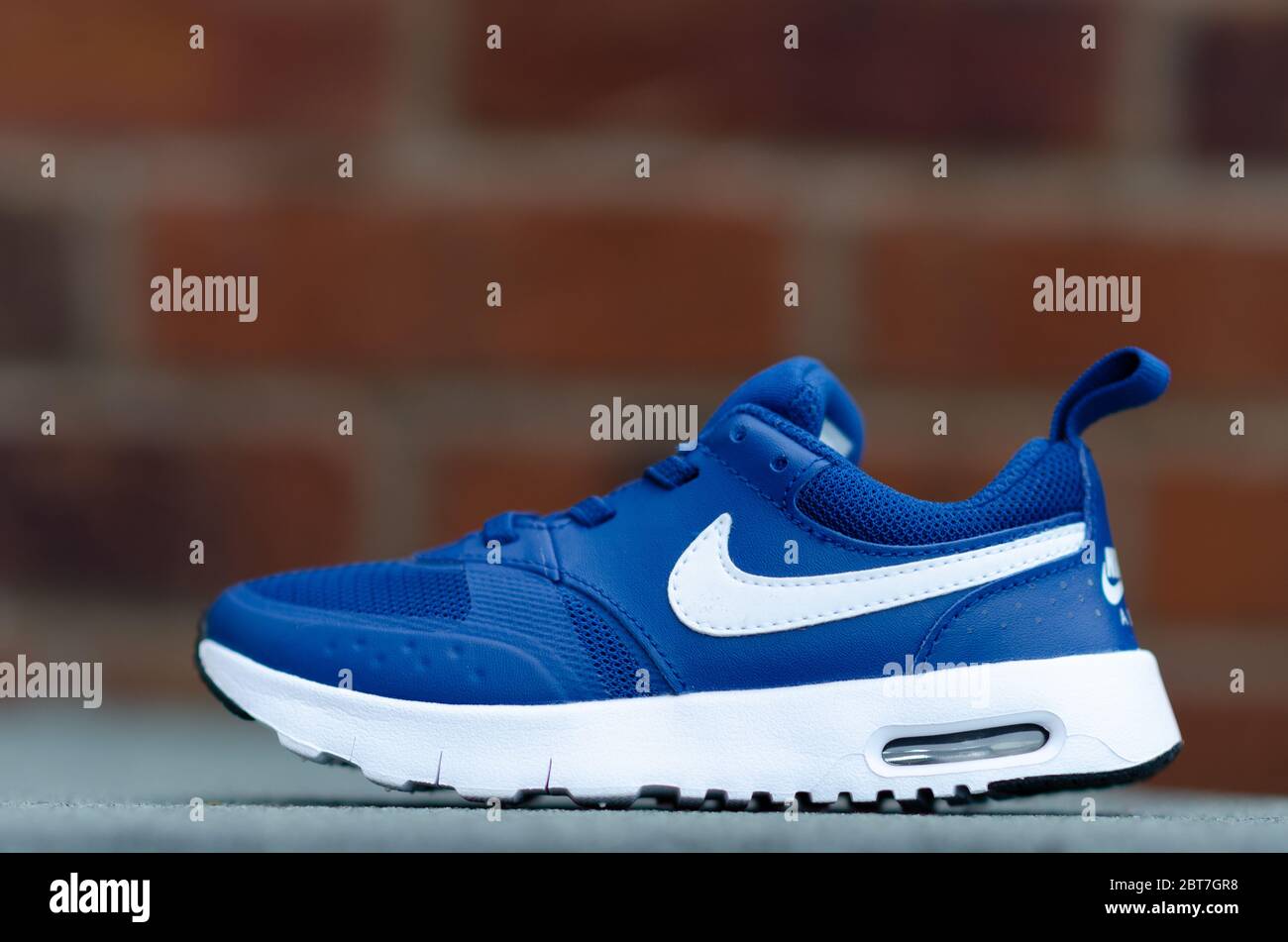 electric blue nike trainers