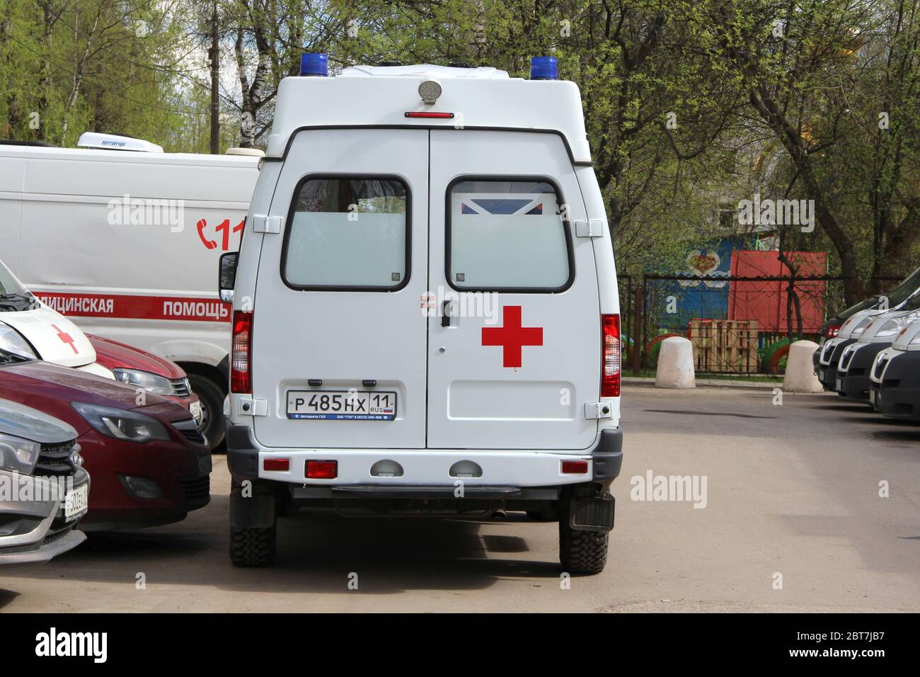 Red stripe on ambulance hires stock photography and images Alamy
