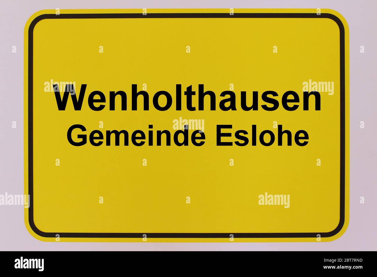Illustration eines Stadteingangsschildes von Wenholthausen, einem Stadtteil der Stadt Eslohe im Sauerland Stock Photo