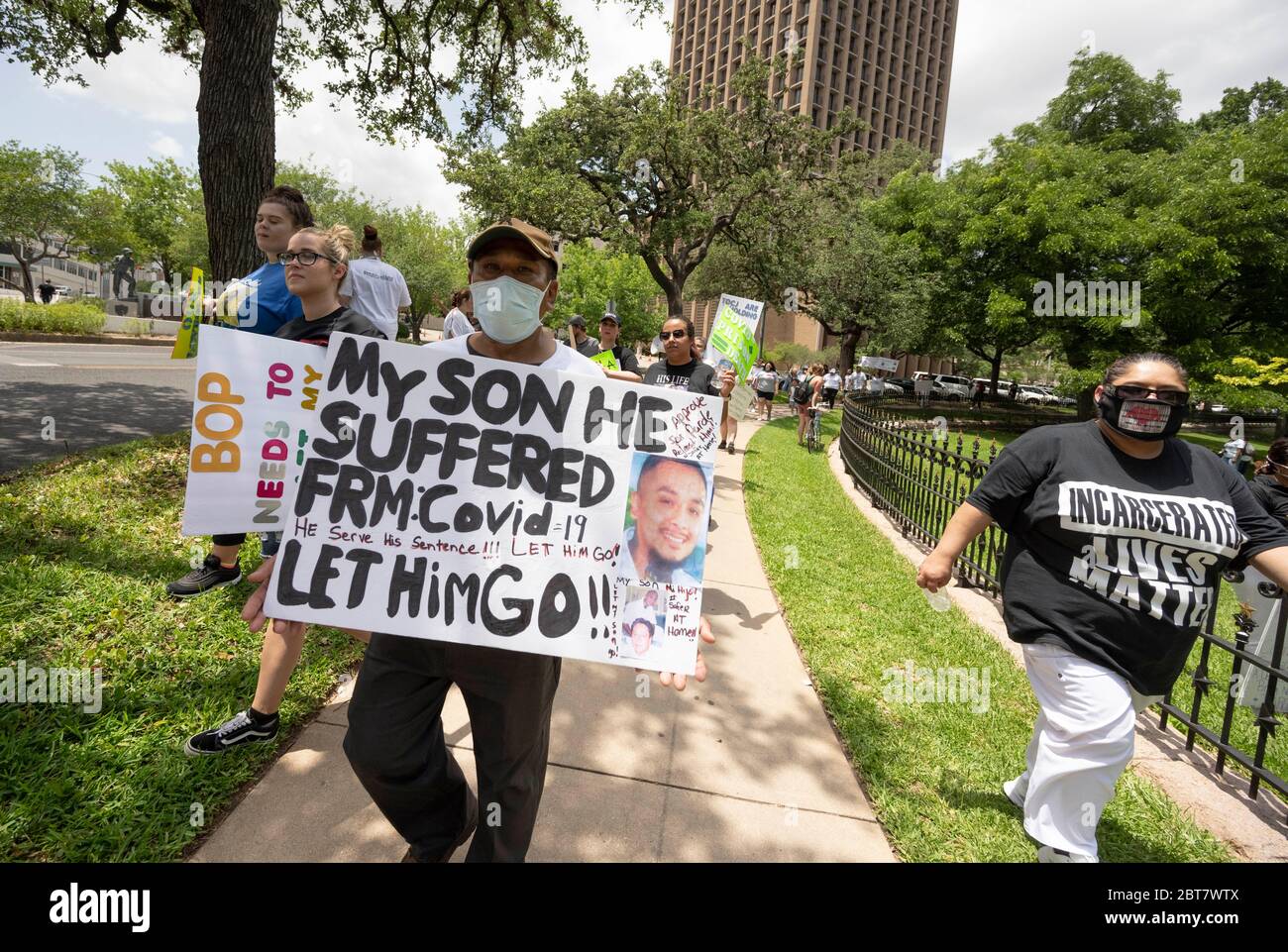 Austin, TX USA May 23, 2020: A coalition of Texas inmates rights groups rallies Saturday, May 23, 2020 at the Texas Governor's Mansion protesting the rapid spread of COVID-19 in prisons and the lack of protections for inmate during the pandemic. Hundreds of Texas inmates have tested positive and social distancing is impossible, critics say. Credit: Bob Daemmrich/Alamy Live News Stock Photo