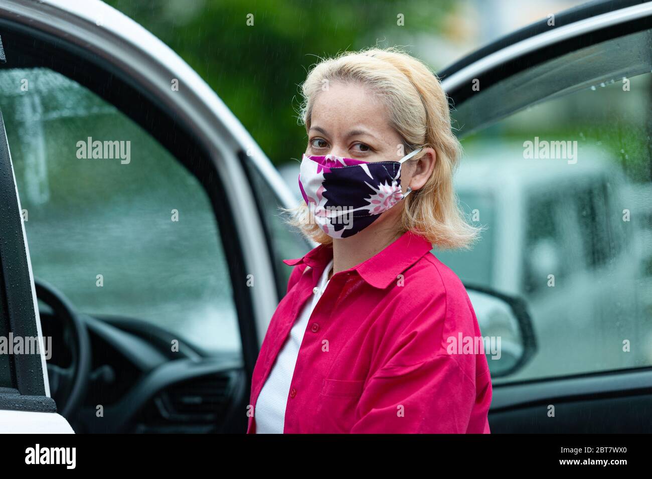Download Japanese Pollution Mask High Resolution Stock Photography And Images Alamy PSD Mockup Templates
