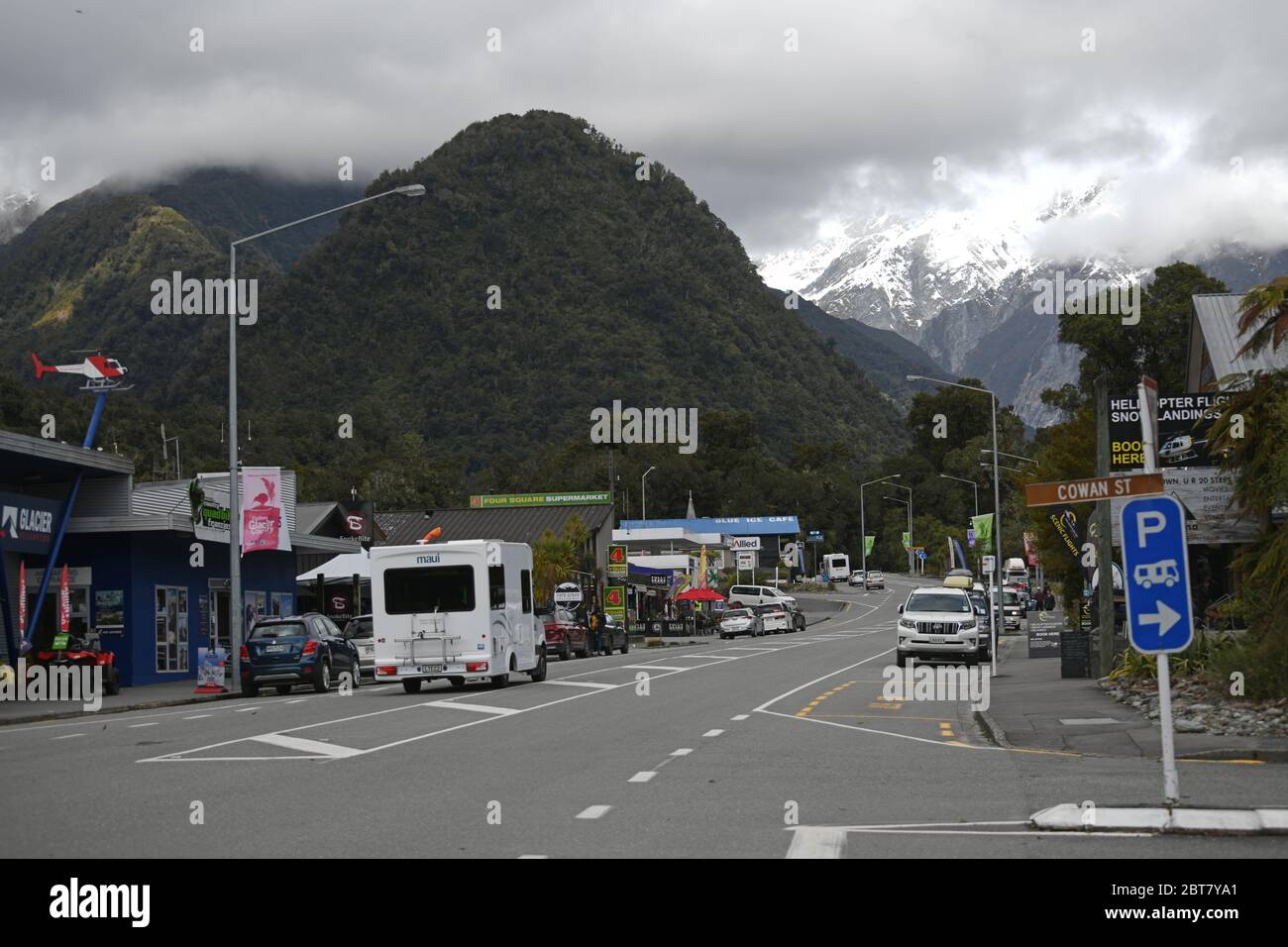 FRANZ JOSEF, NEW ZEALAND, OCTOBER 5, 2019; A busy day at the Franz Josef village in New Zealand, where tourists gather to see the world famous glacier Stock Photo