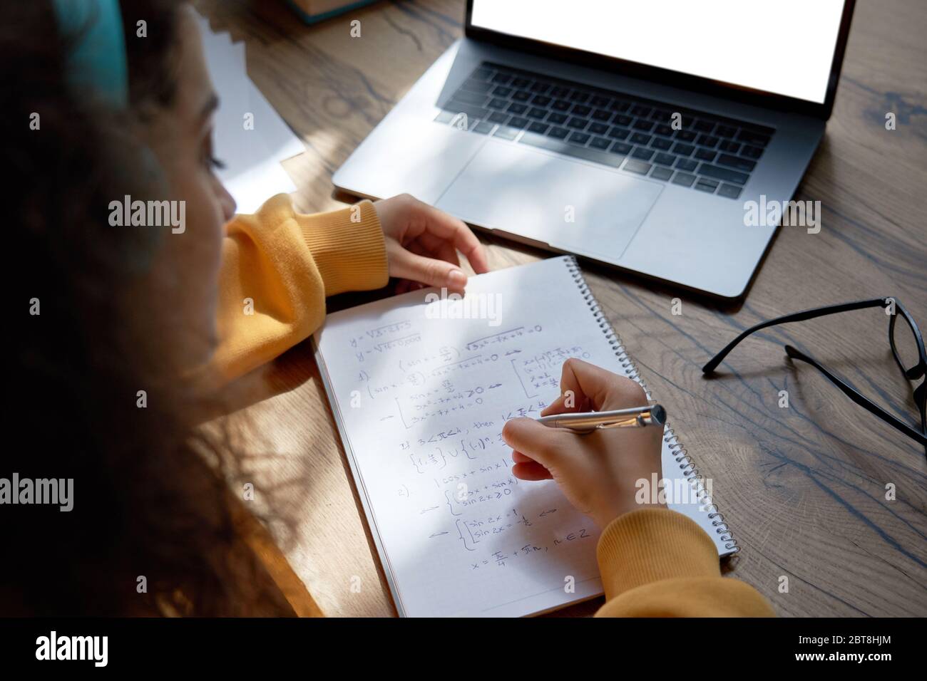 Math equations hi-res stock photography and images - Alamy