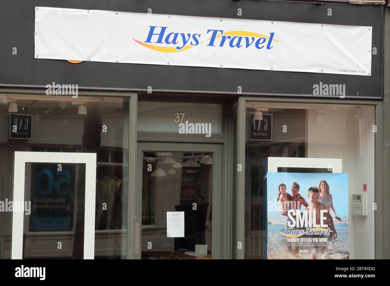 Closed Hays Travel agency in Broad Street during Coronavirus lockdown, Reading, UK Stock Photo