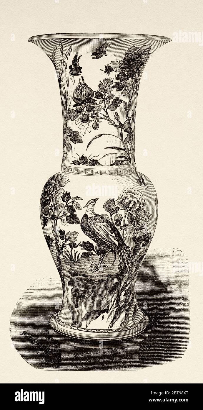 Chinese porcelain vase hi-res stock photography and images - Alamy