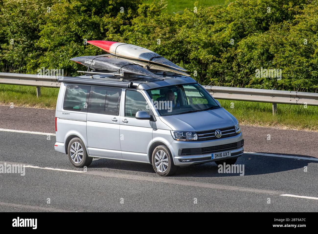 2016 silver VW Volkswagen California Ocean TDI BMT VW camper van; Vehicular  traffic moving vehicles, autohome,