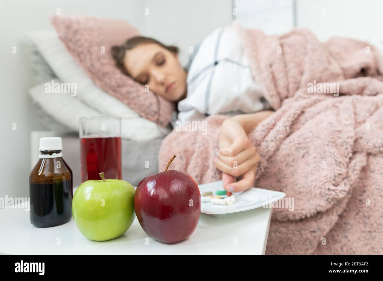 In addition to bed rest, you need to eat vitamins and medicines during