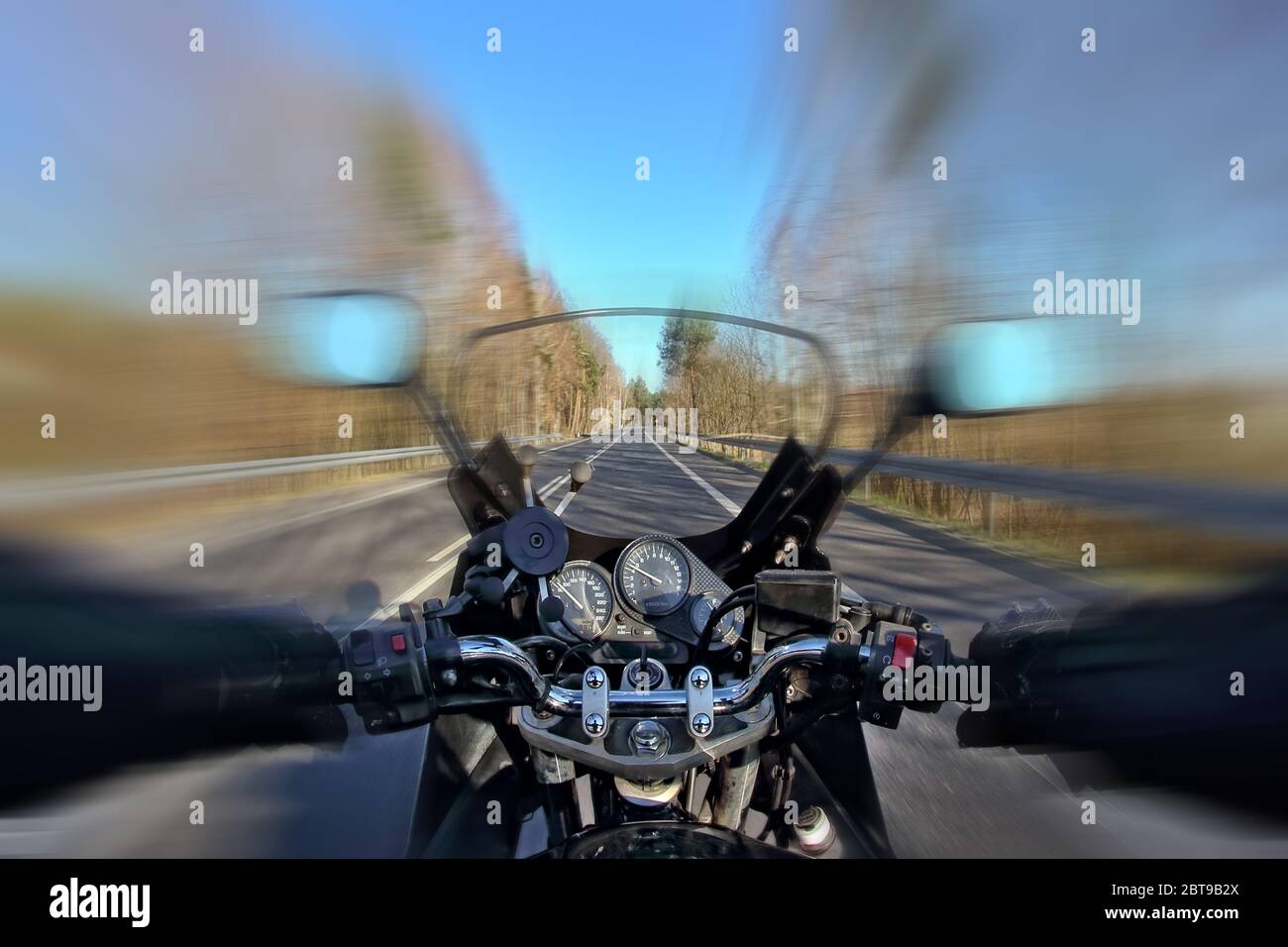 Motorcycle chopper highway helmet hi-res stock photography and images ...