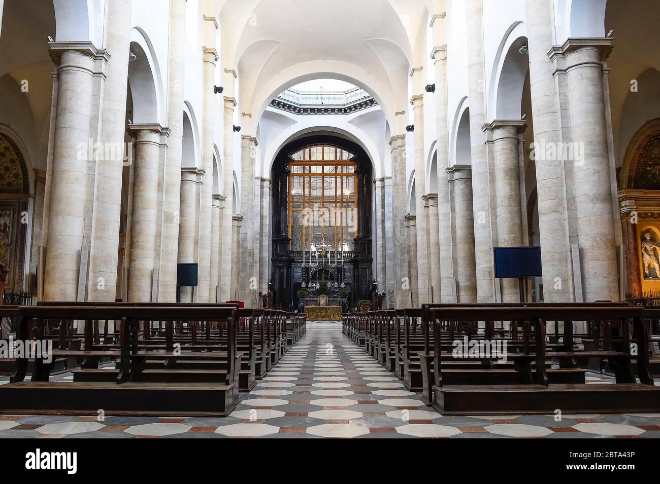 Turin, Italy - 10 March, 2020: A general view of the deserted Turin Cathedral. The Italian government puts the whole country on lockdown as Italy is battling the world's second-most deadly COVID-19 coronavirus outbreak after China. Credit: Nicolò Campo/Alamy Live News Stock Photo