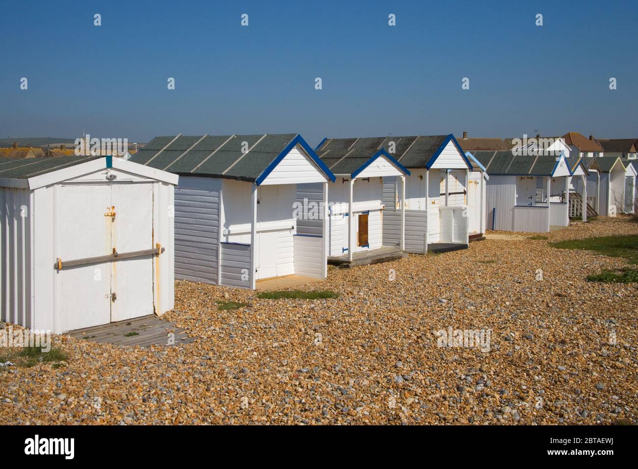 Shoreham beach huts hires stock photography and images Alamy