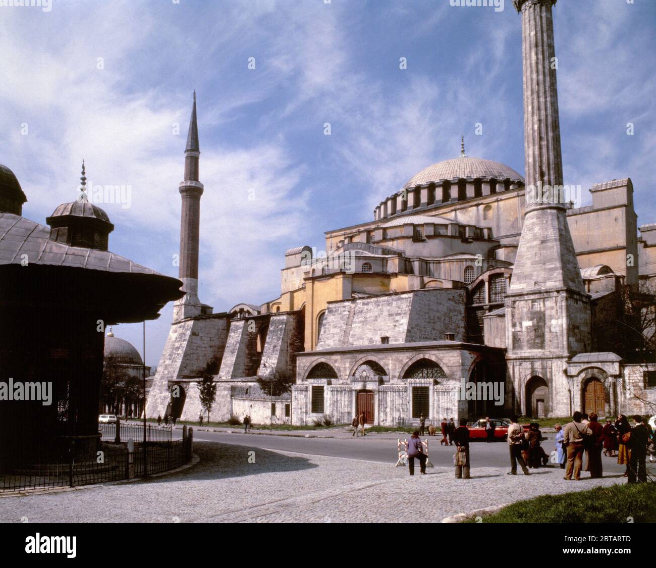 MEZQUITA DE STA SOFIA. Location: SANTA SOFIA DE CONSTANTINOPLA. ISTANBUL.  TURQUIA Stock Photo - Alamy, image size:1300x1125