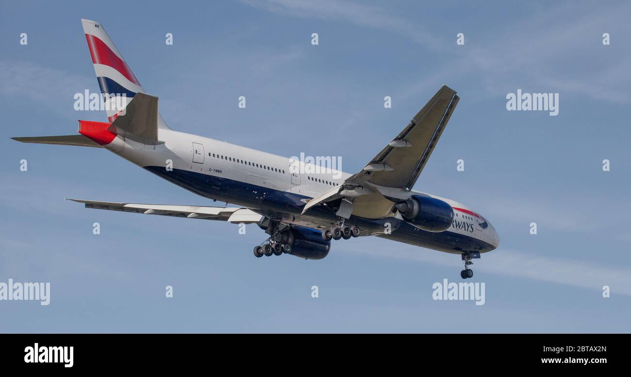 British Airways Boeing 777 G-YMMN on final approach to London-Heathrow Airport LHR Stock Photo