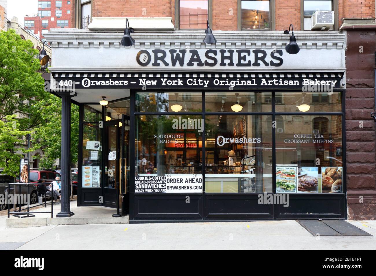 Orwashers Bakery, 440 Amsterdam Avenue, New York, NYC storefront photo