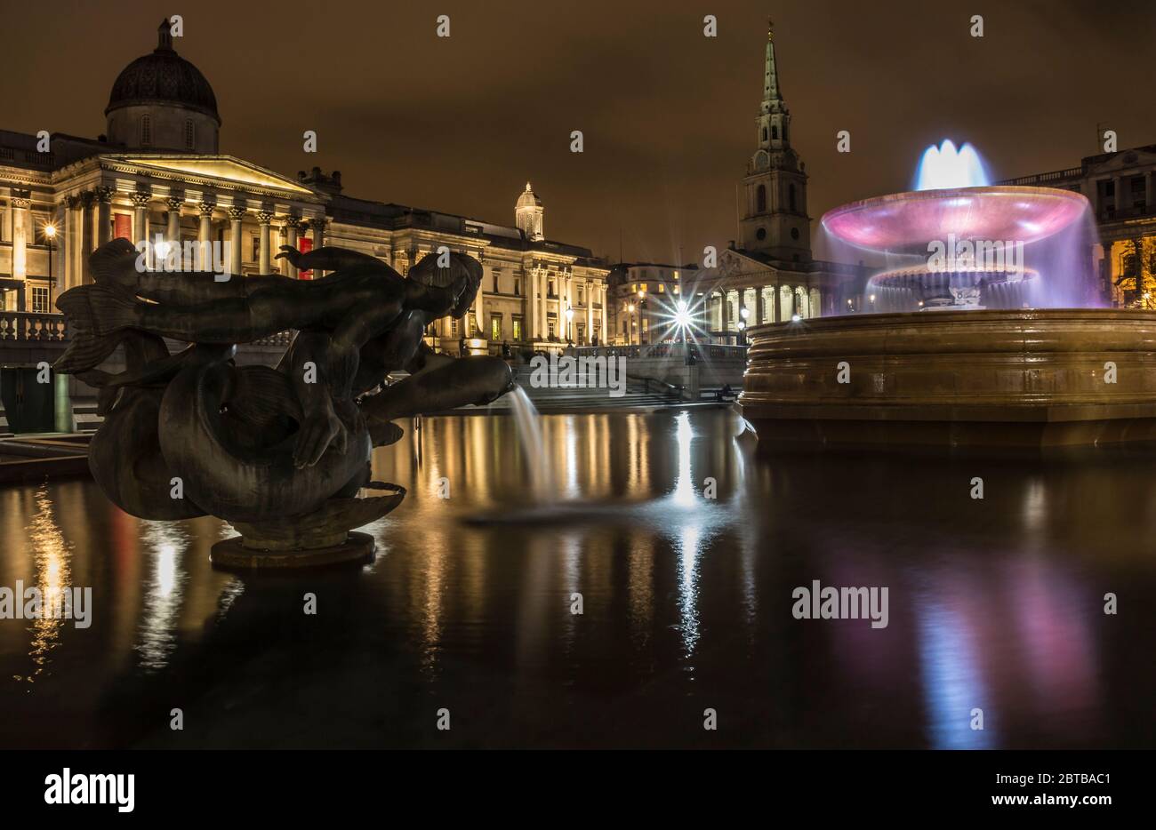 Trafalgar square at night Stock Photo - Alamy