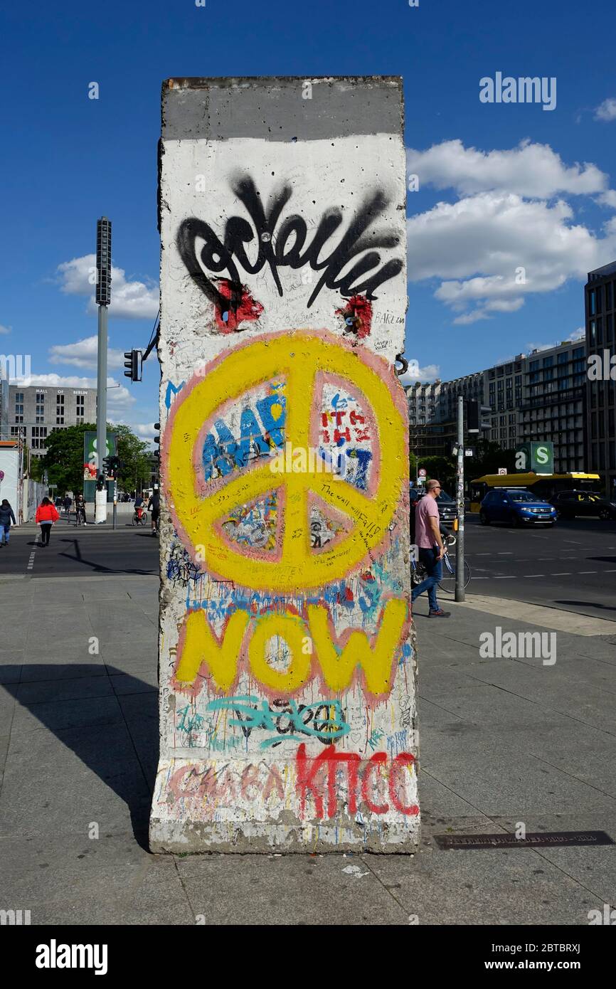 Remains of the Berlin Wall at Potsdamer Platz in Berlin Stock Photo - Alamy