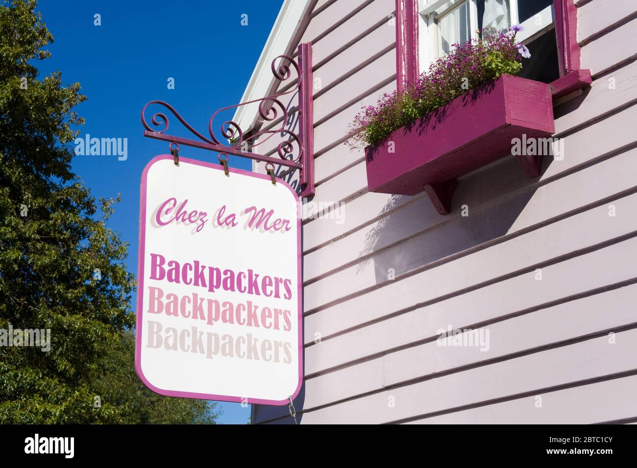Chez La Mer Backpackers accommodation in Akaroa,Banks Peninsula,Canterbury District,South Island,New Zealand Stock Photo