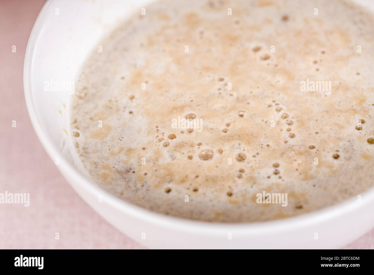 Bread yeast bubbling hires stock photography and images Alamy