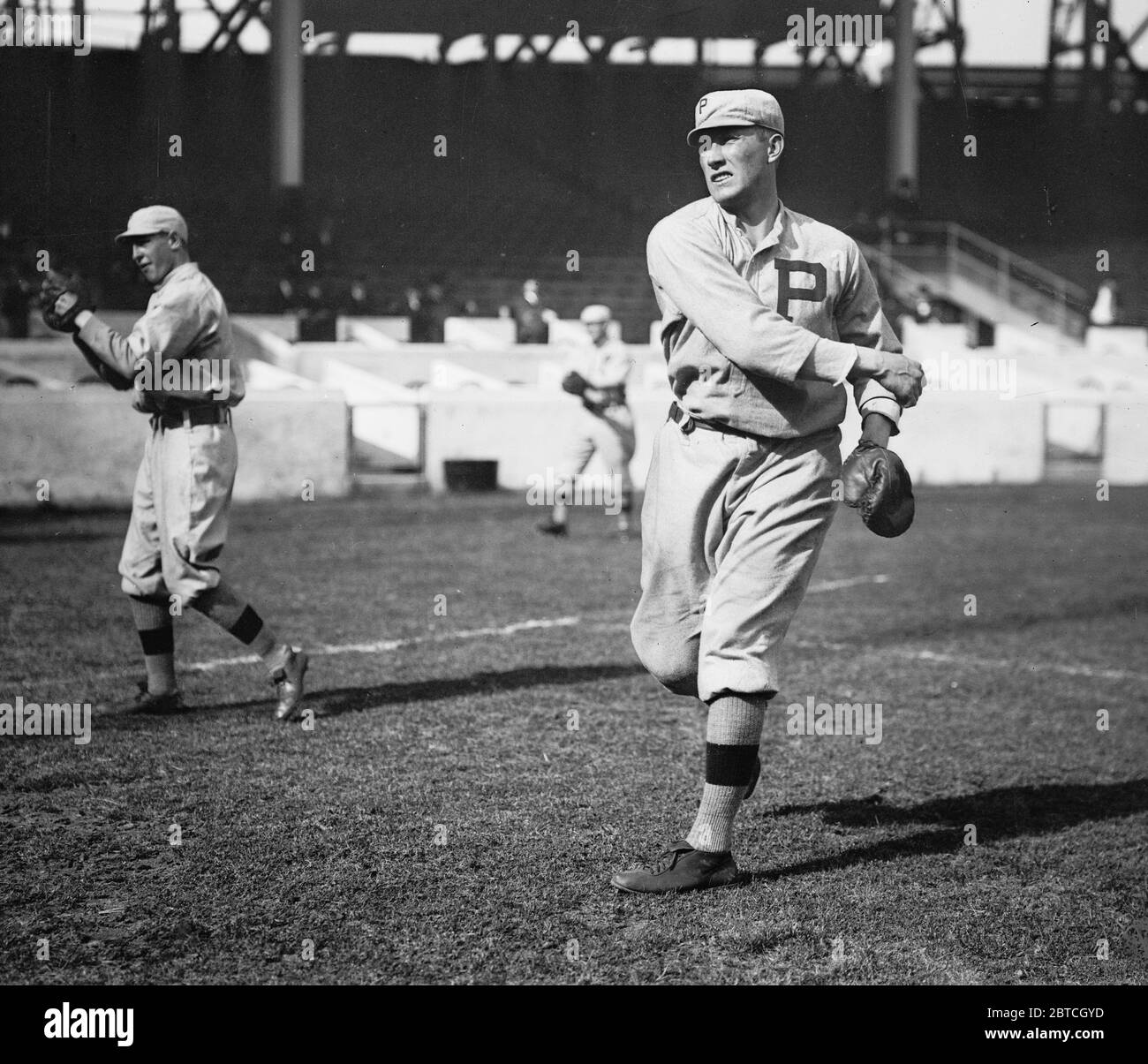 Bob Fisher & George Cutshaw, Brooklyn Trolley Dodgers, at the Polo Grounds,  New York 1912 Stock Photo - Alamy