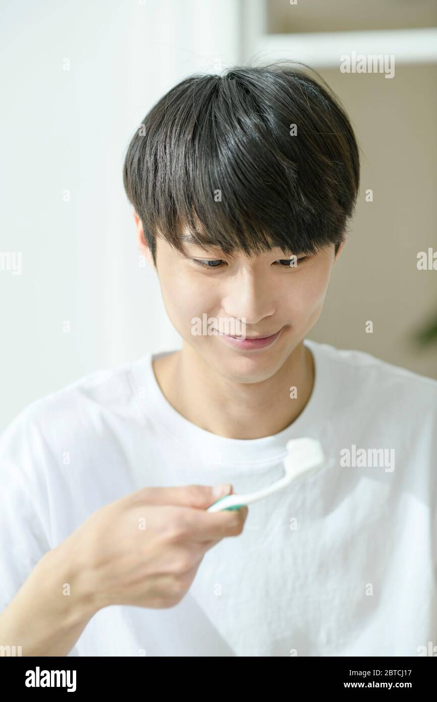 Single life concept, young cheerful Asian man's daily life 118 Stock ...