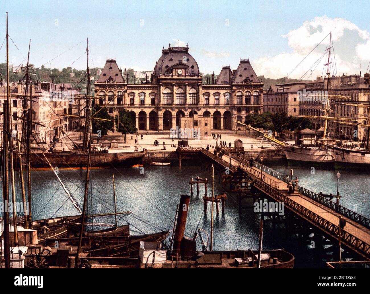France, Normandie, Le Havre, Le Palais de la Bourse, circa