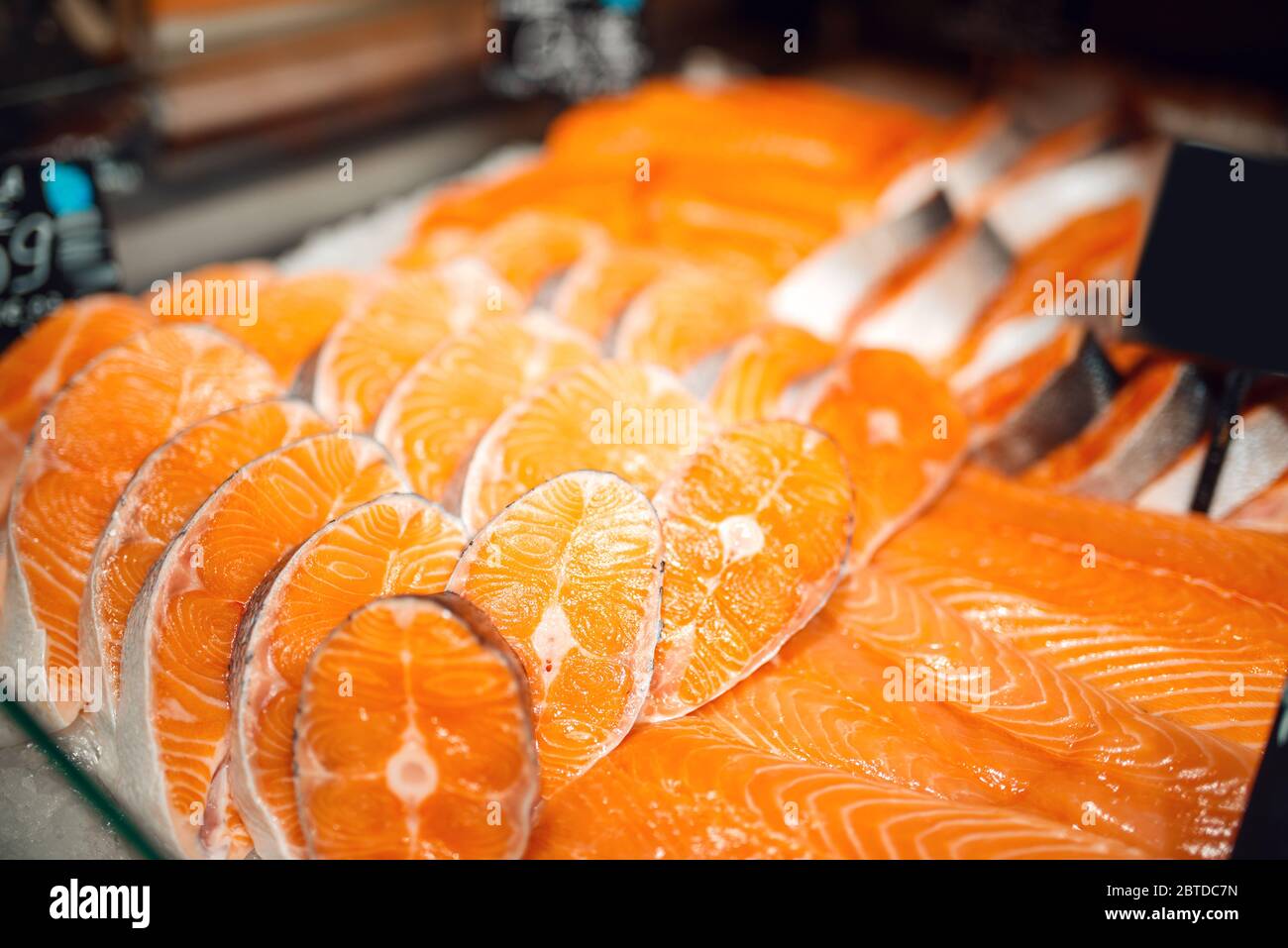 Showcase with chilled red fish in grocery store Stock Photo Alamy