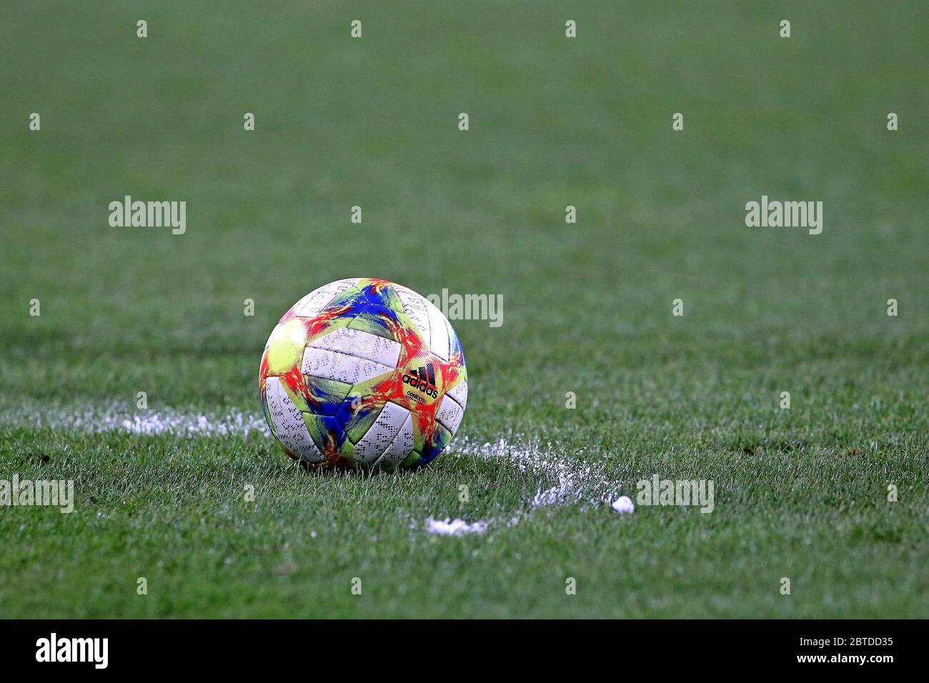 Spray For Free Kick High Stock Photography and Images - Alamy