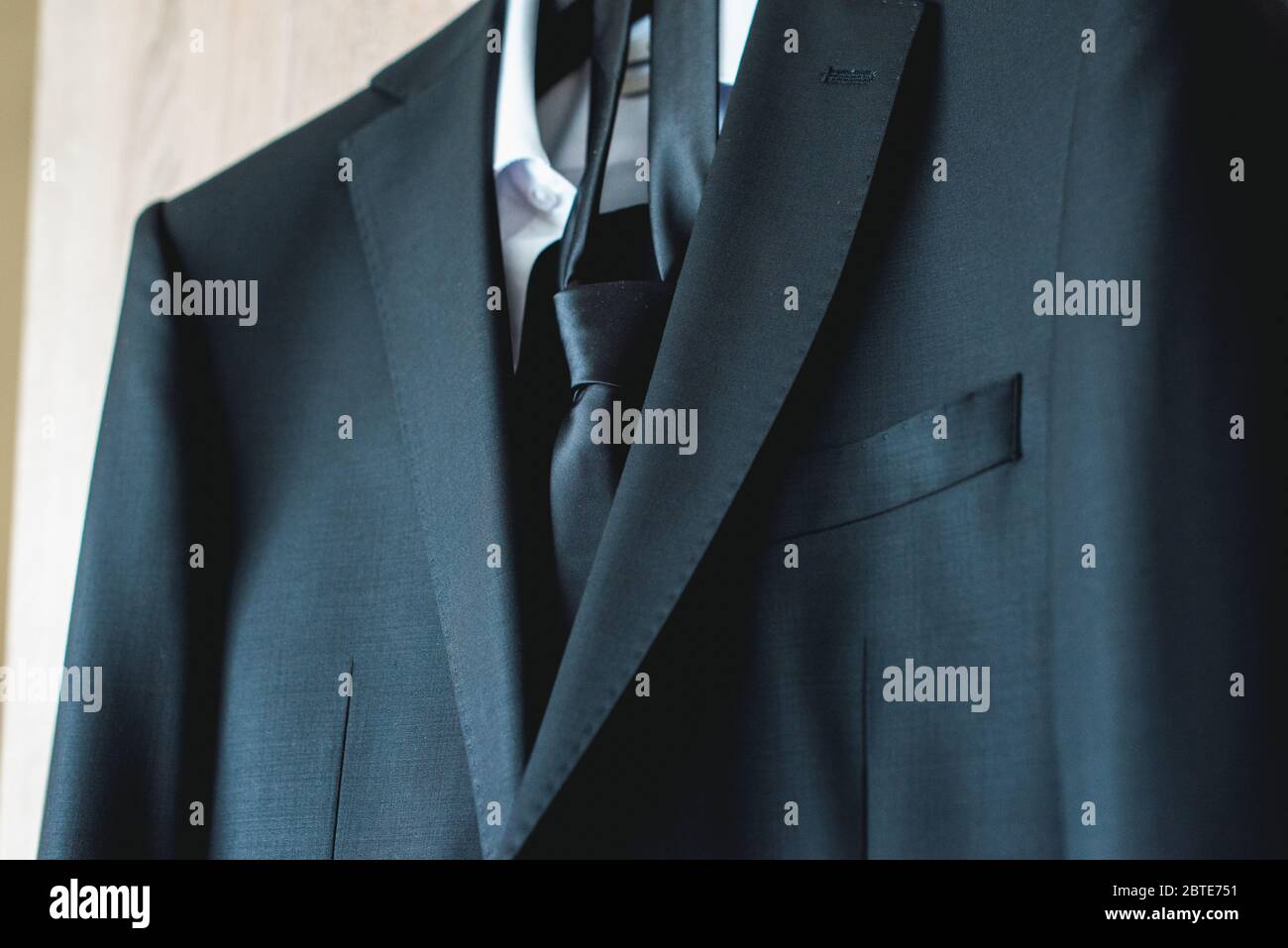 Executive businessman wearing a suit and tie hi-res stock photography ...