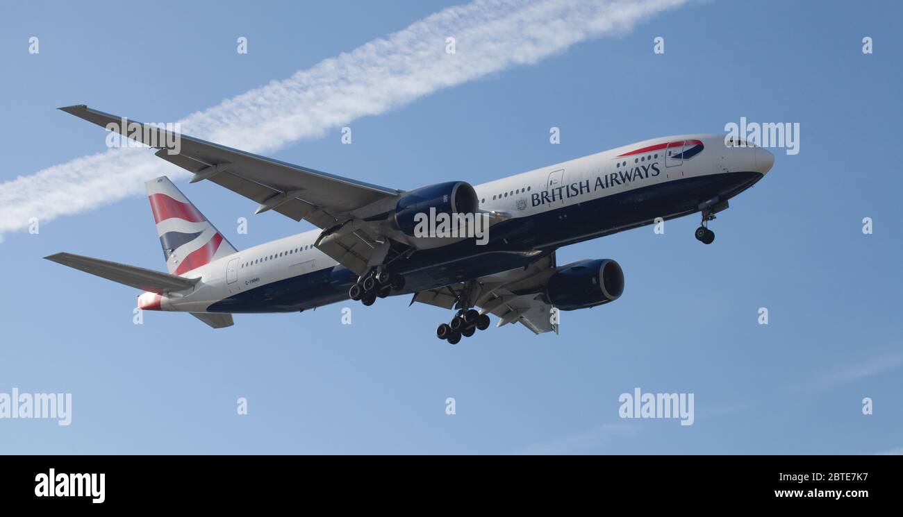 British Airways Boeing 777 G-YMMH on final approach to London-Heathrow Airport LHR Stock Photo