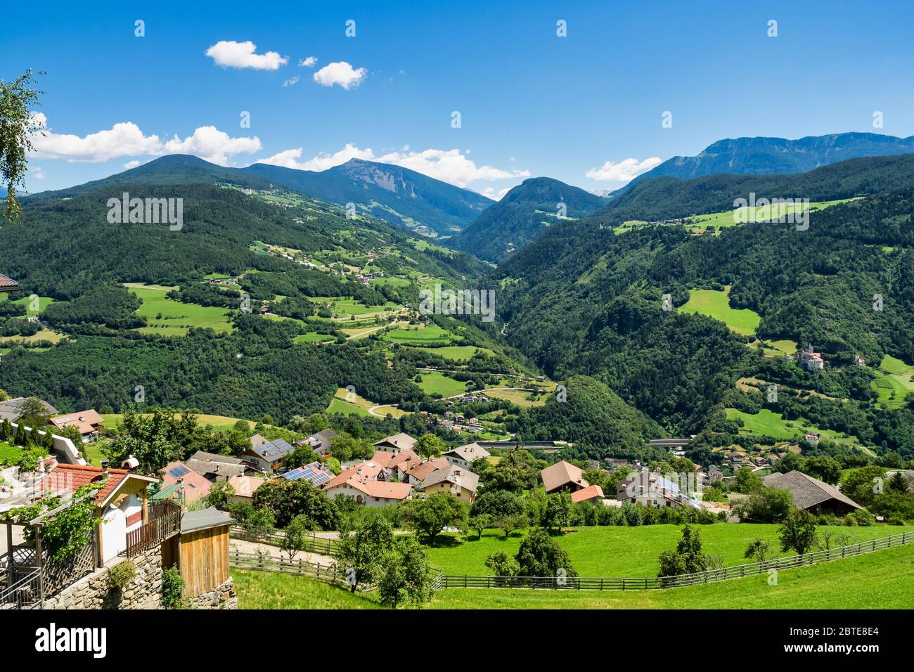 Overlooking the Eisack valley with the Brenner and the villages on the Ritten like Barbian and Saubach Stock Photo