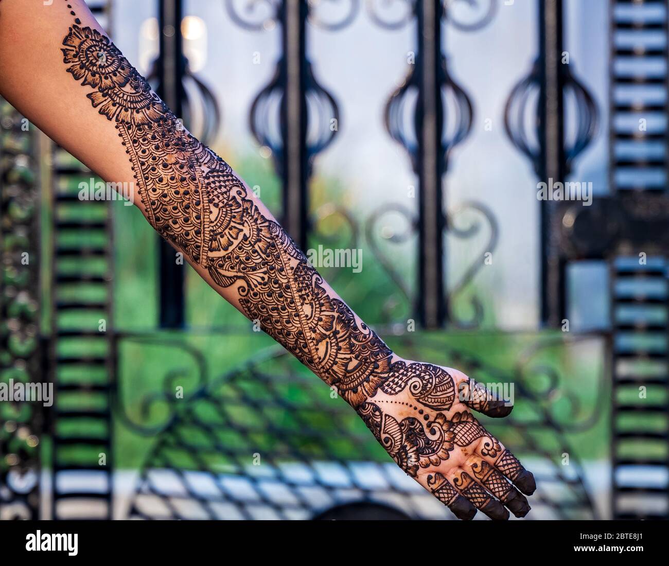 Model henna tattoo hand hi-res stock photography and images - Alamy