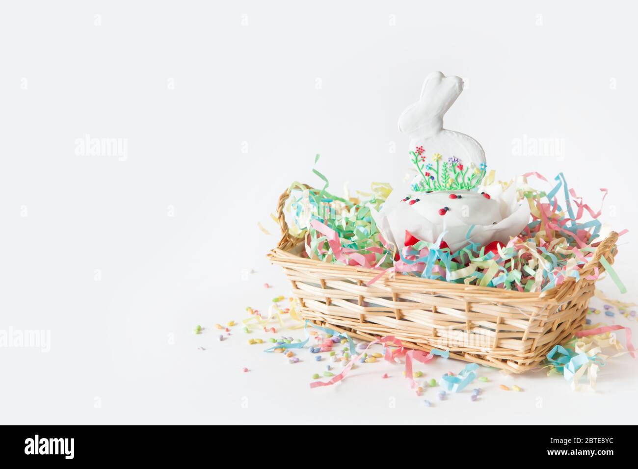 Gingerbread Easter bunny in Russian cake. Painted eggs. Orthodox ...