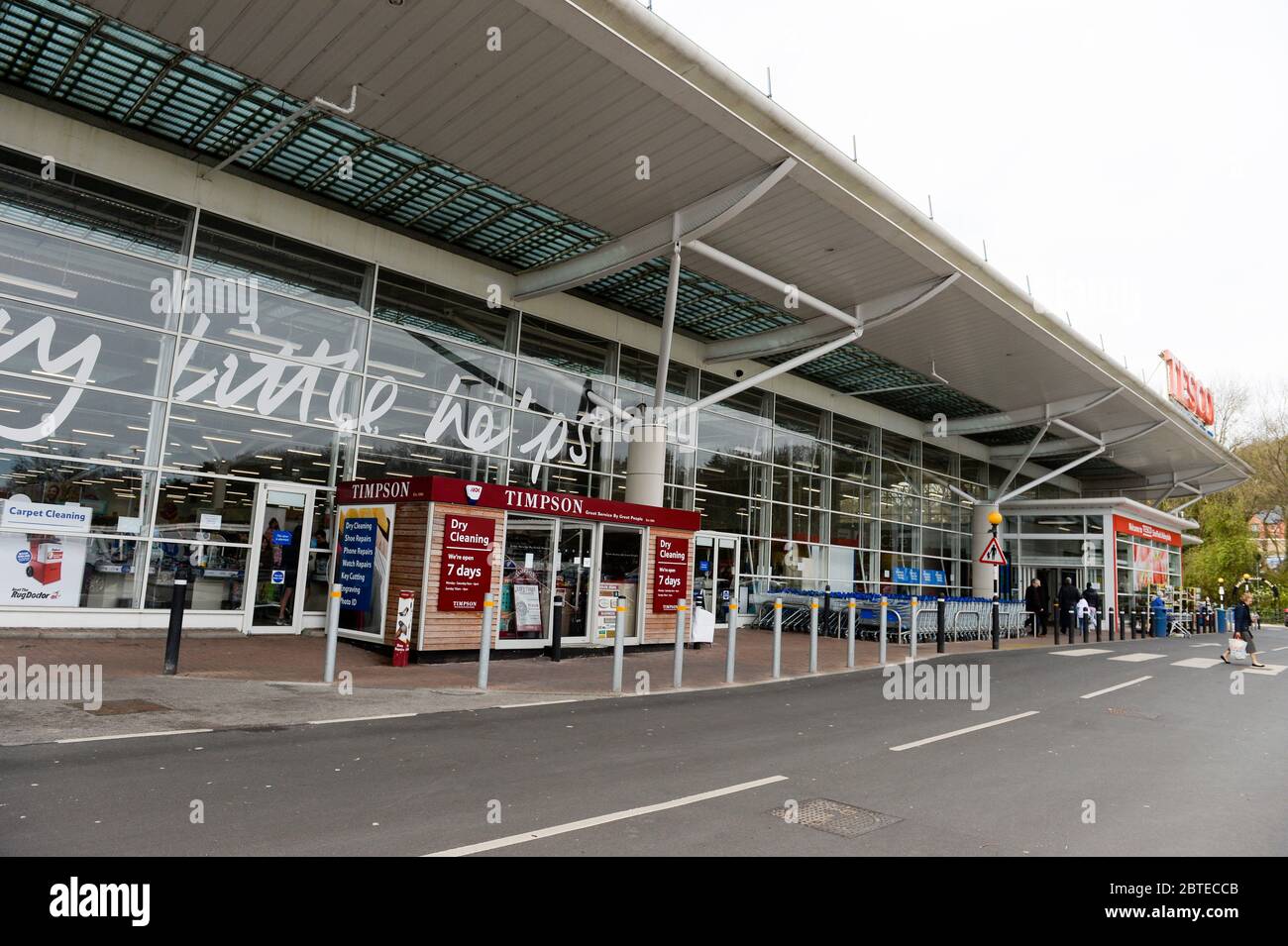 Tesco store at Abbeydale Road in Sheffield Stock Photo Alamy