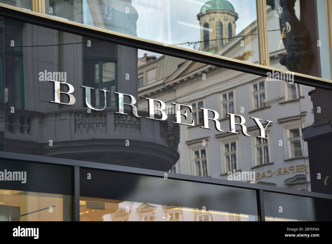 VIENNA, AUSTRIA - MAY 03, 2016 : Burberry store in Vienna. Burberry is a  British luxury fashion house based in London Stock Photo - Alamy