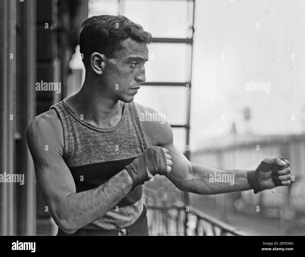 American lightweight boxer Leach Cross ca. 19101915 Stock Photo Alamy