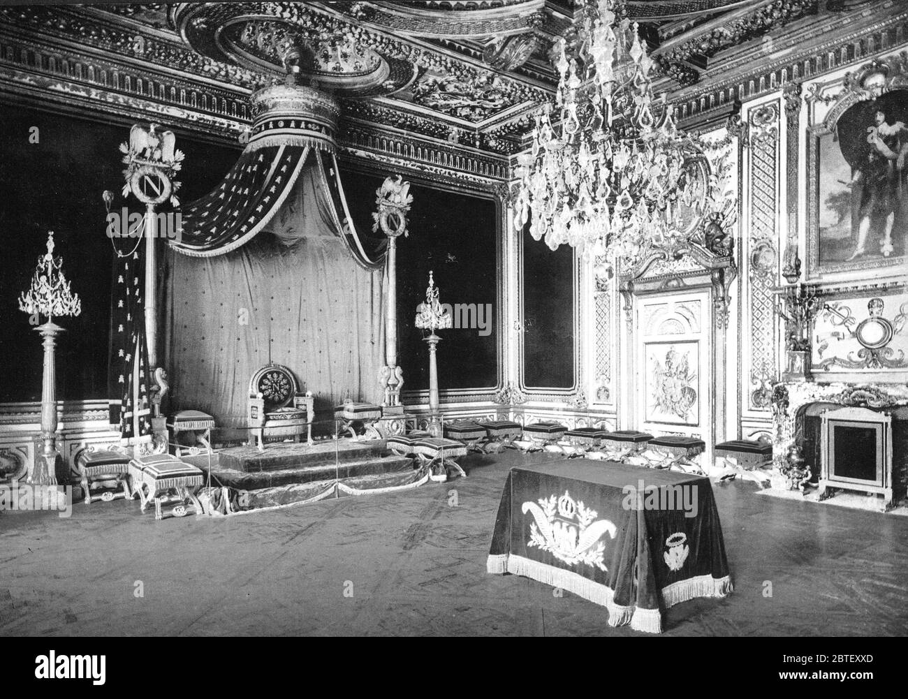 The throne room, Fontainebleau Palace, France ca. 1890-1900 Stock Photo -  Alamy