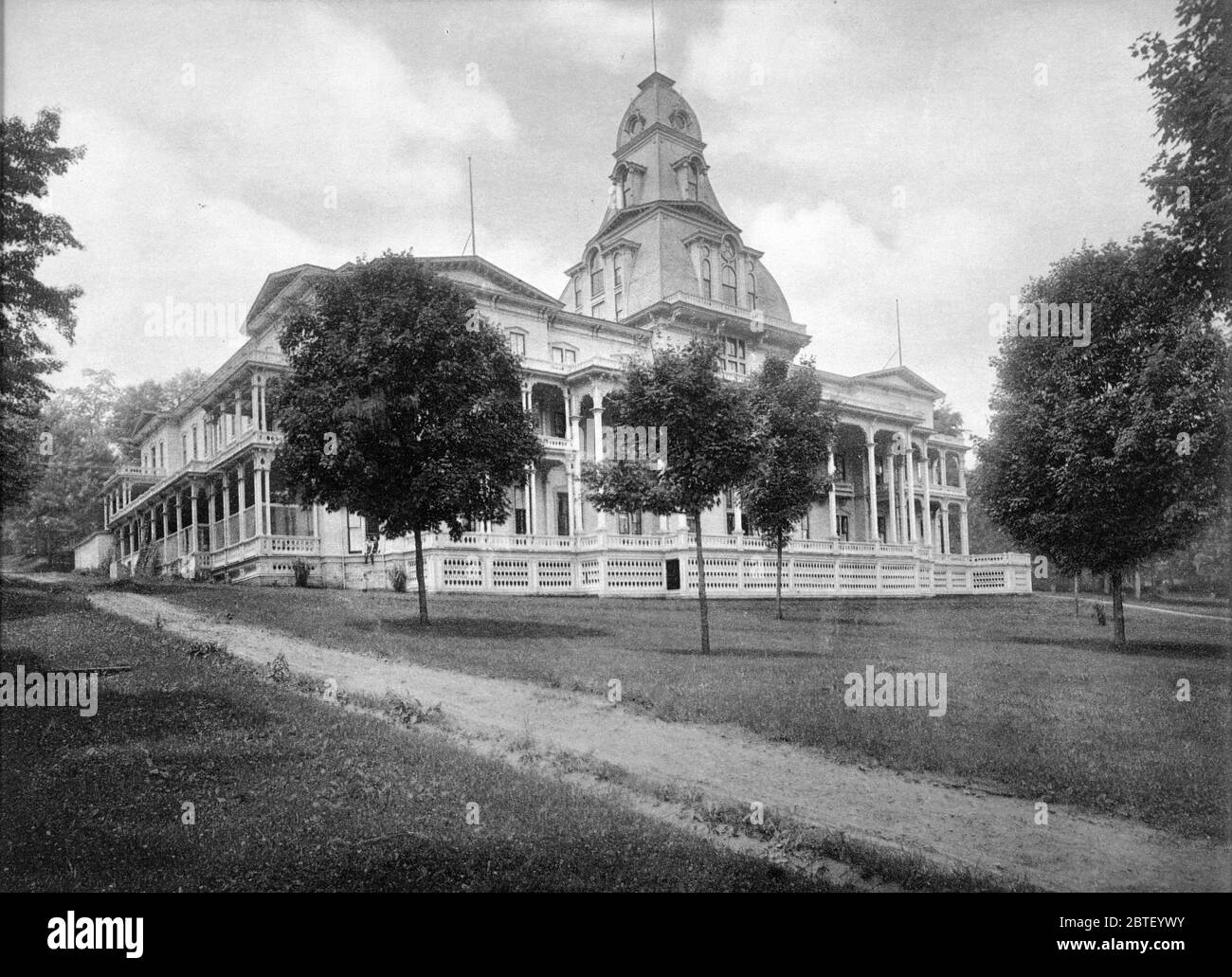 Athenaeum Hotel, Chautauqua, New York ca. 1898 Stock Photo Alamy