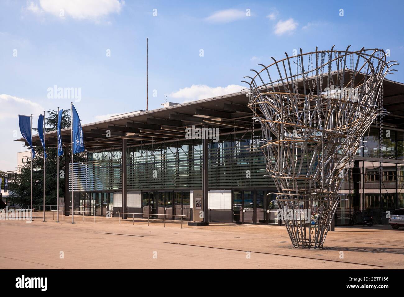 the old plenary hall of the German Bundestag, today part of the World Conference Center, Platz der Vereinten Nationen, sculpture 'Meistdeutigkeit' by Stock Photo