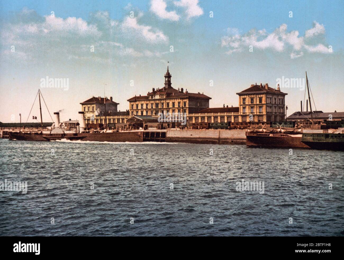Carte Postale Ancienne – Heringsdorf, Jetée De 600m – Voyagée 1928 – État Correct