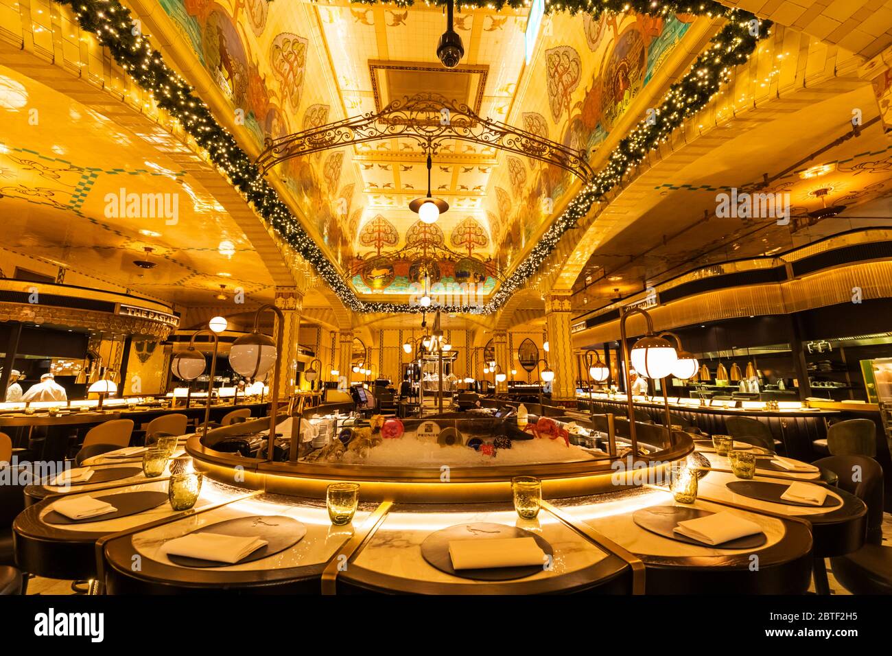 England, London, Knightsbridge, Harrods Department Store, The Food Hall