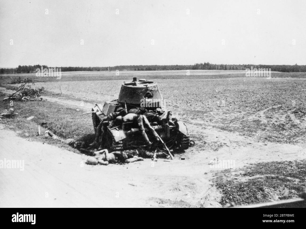 Destroyed Russian Tank Operation Barbarossa - German Invasion of Russia, 1941 - 15th Infantary Division of the Thuringia-Kurhessen Division Stock Photo