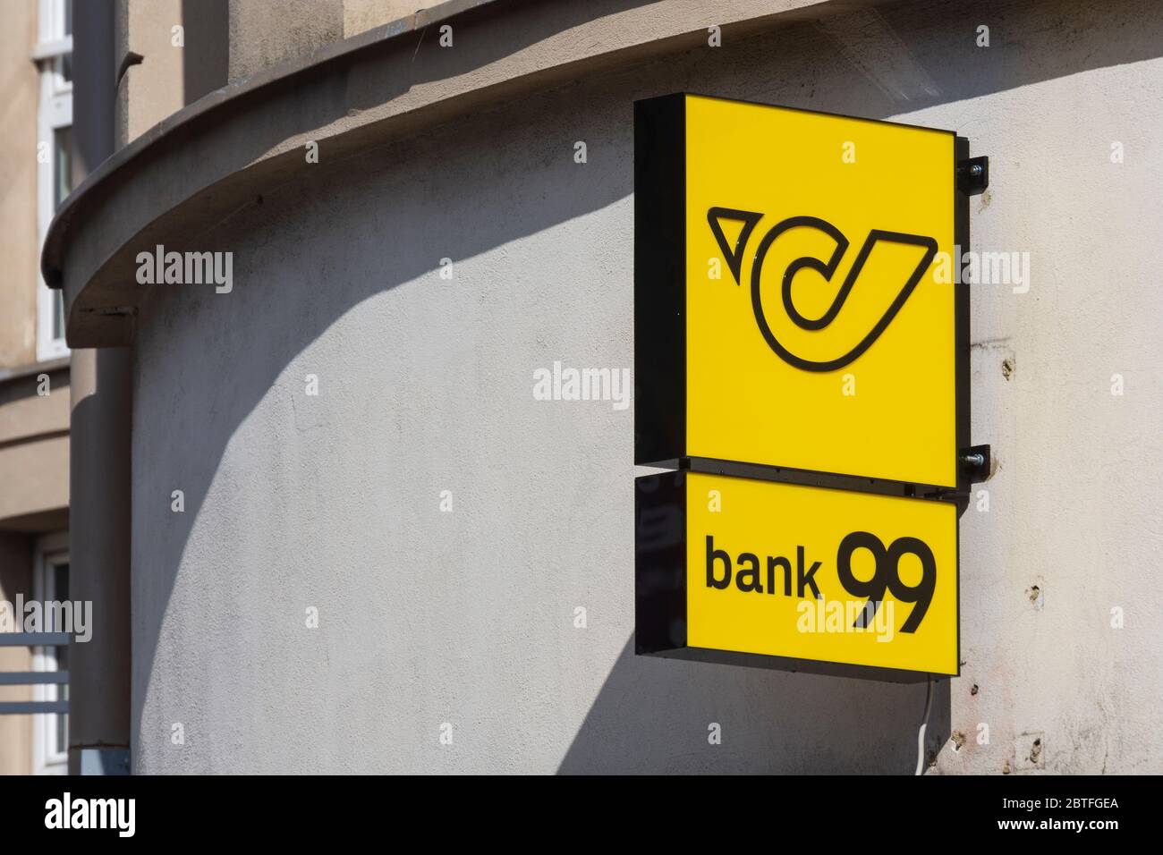 Wien, Vienna: logo of Österreichische Post and bank 99, in 23. Liesing, Wien, Austria Stock Photo