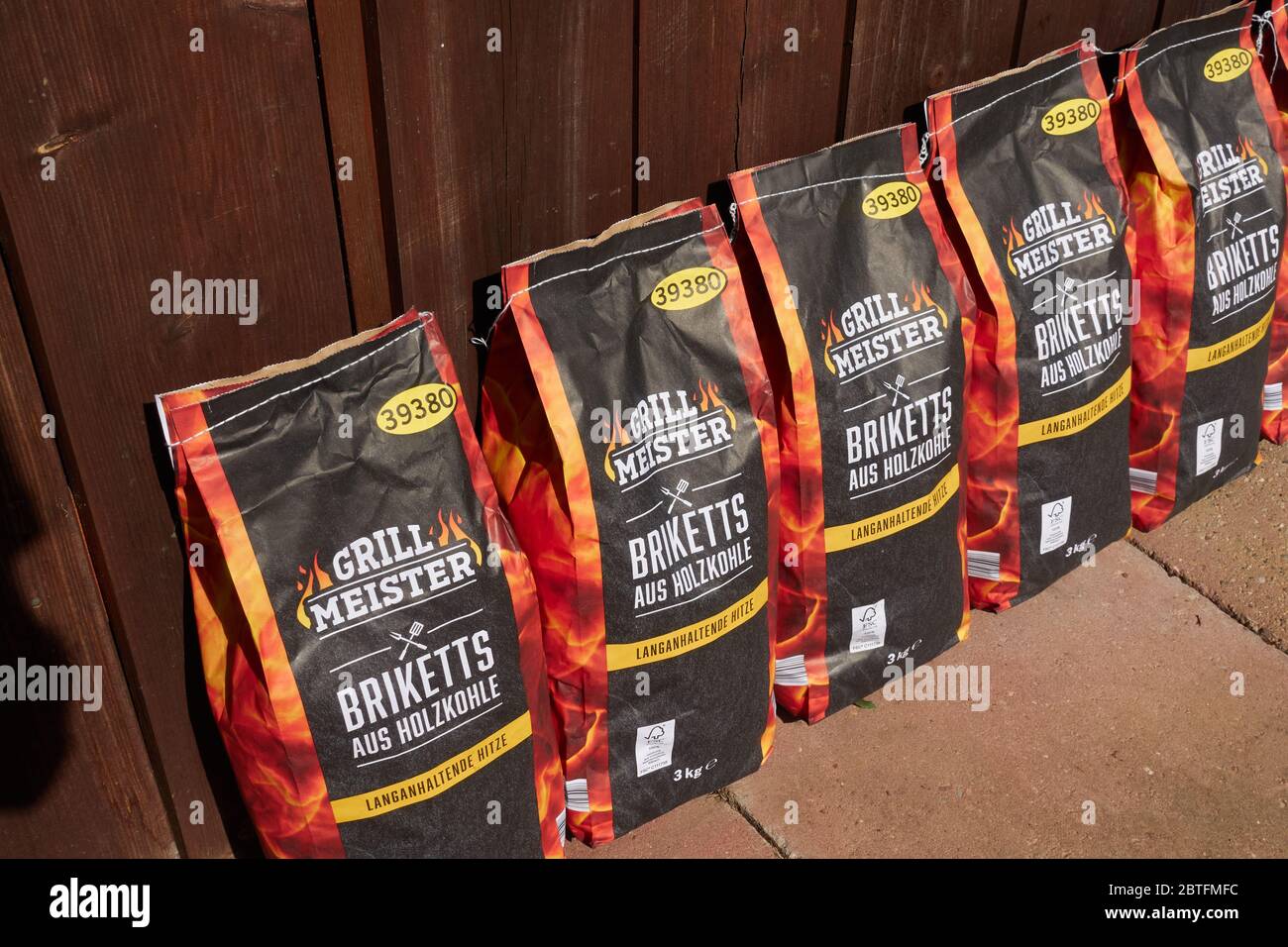 Nuertingen, Germany - May 19, 2020: Grill Meister briquettes made of  charcoal, house brand of the company Lidl, sacks on a floor made of stone  plates Stock Photo - Alamy