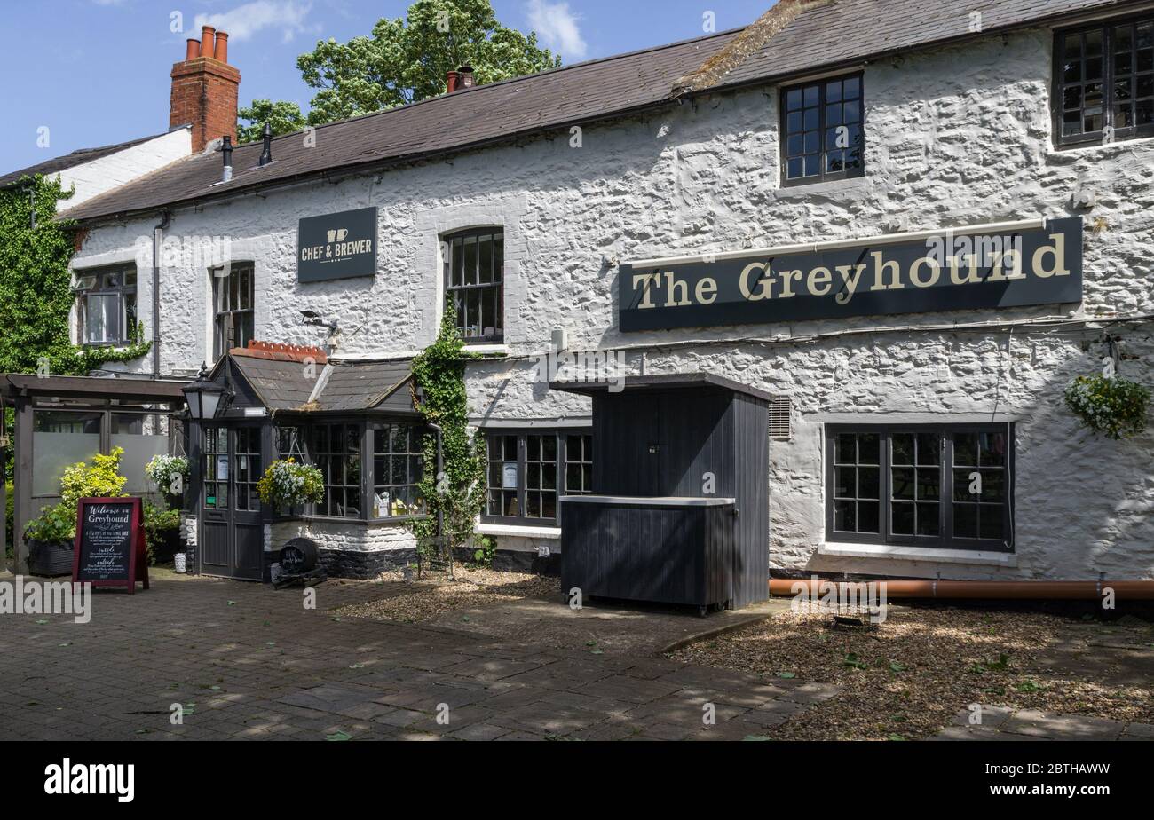 Chef and brewer hires stock photography and images Alamy