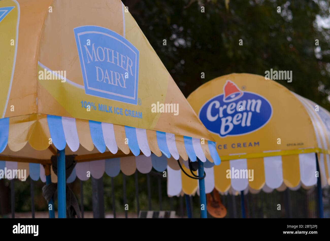 Roadside ice cream stand hires stock photography and images Alamy