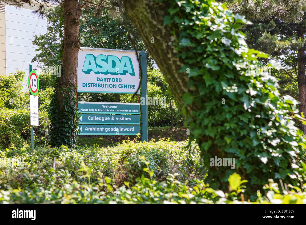 Views on the Crossways Business Park near the Dartford Crossing, Stone
