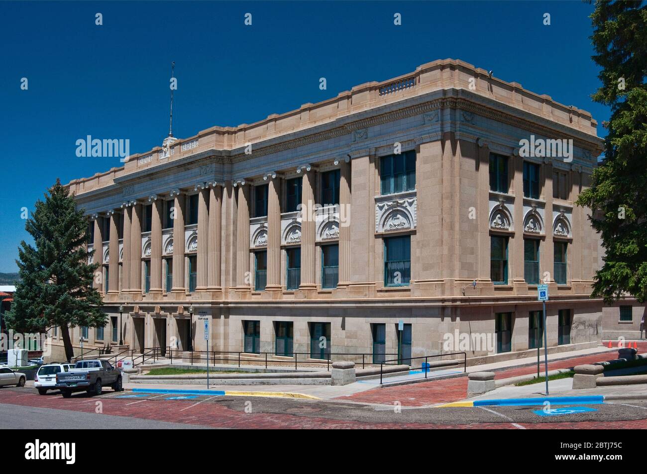 Las Animas County Courthouse, 1912, neoclassical, in Trinidad
