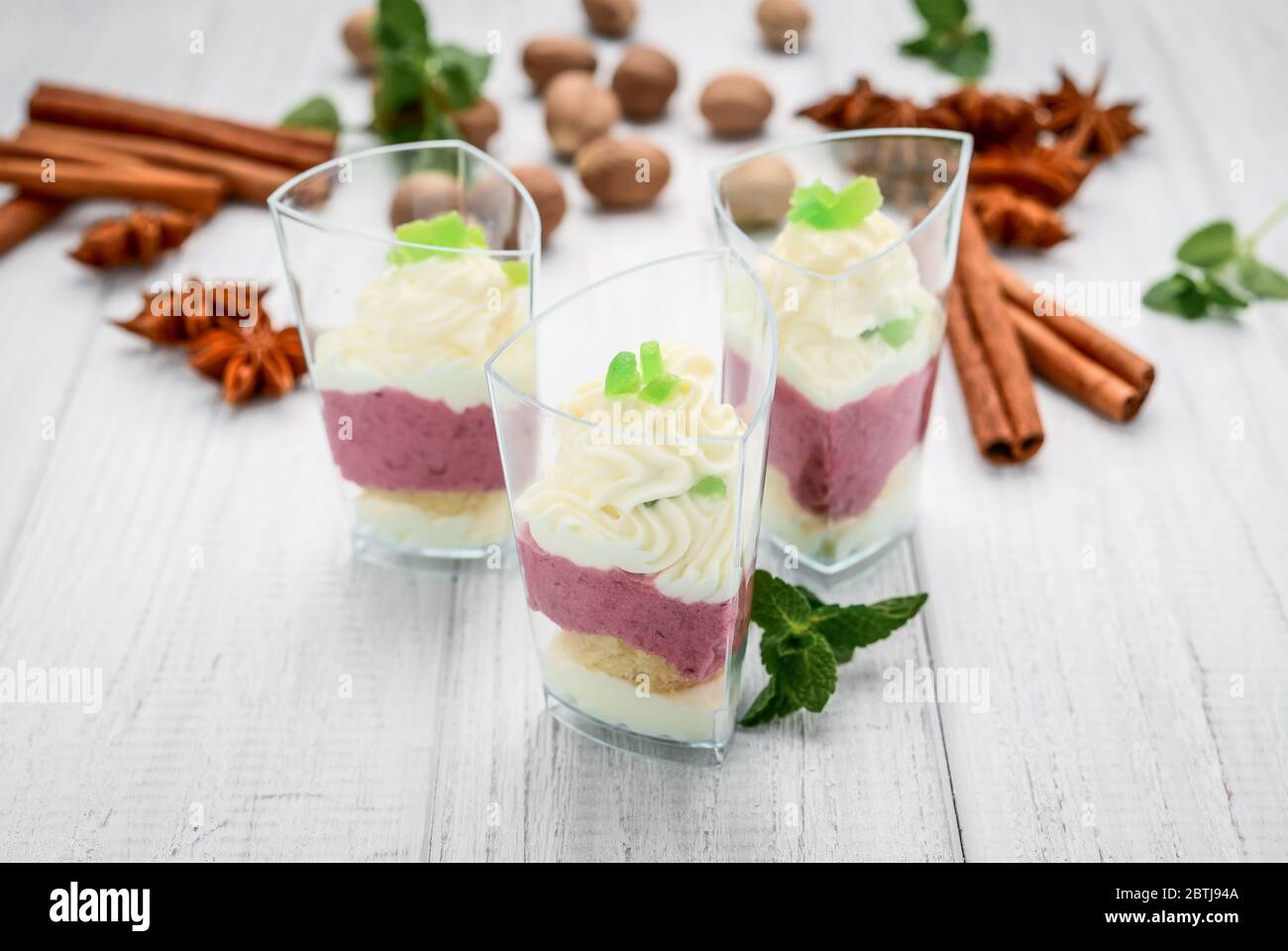 Canned fruit sorbet hires stock photography and images Alamy