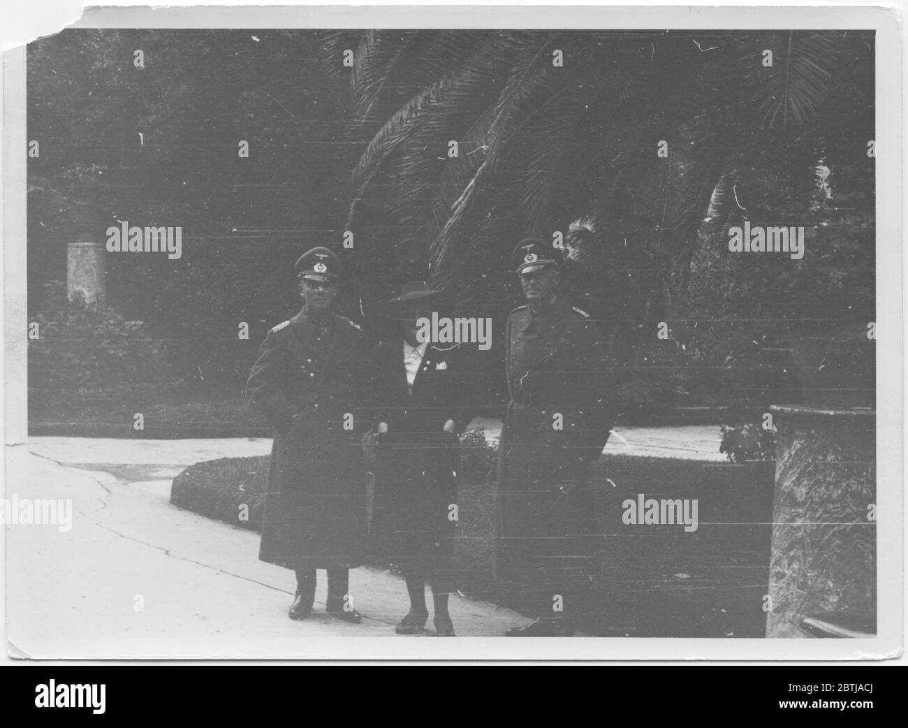 Photographs depicting military activities in France, May - June 1940 ...