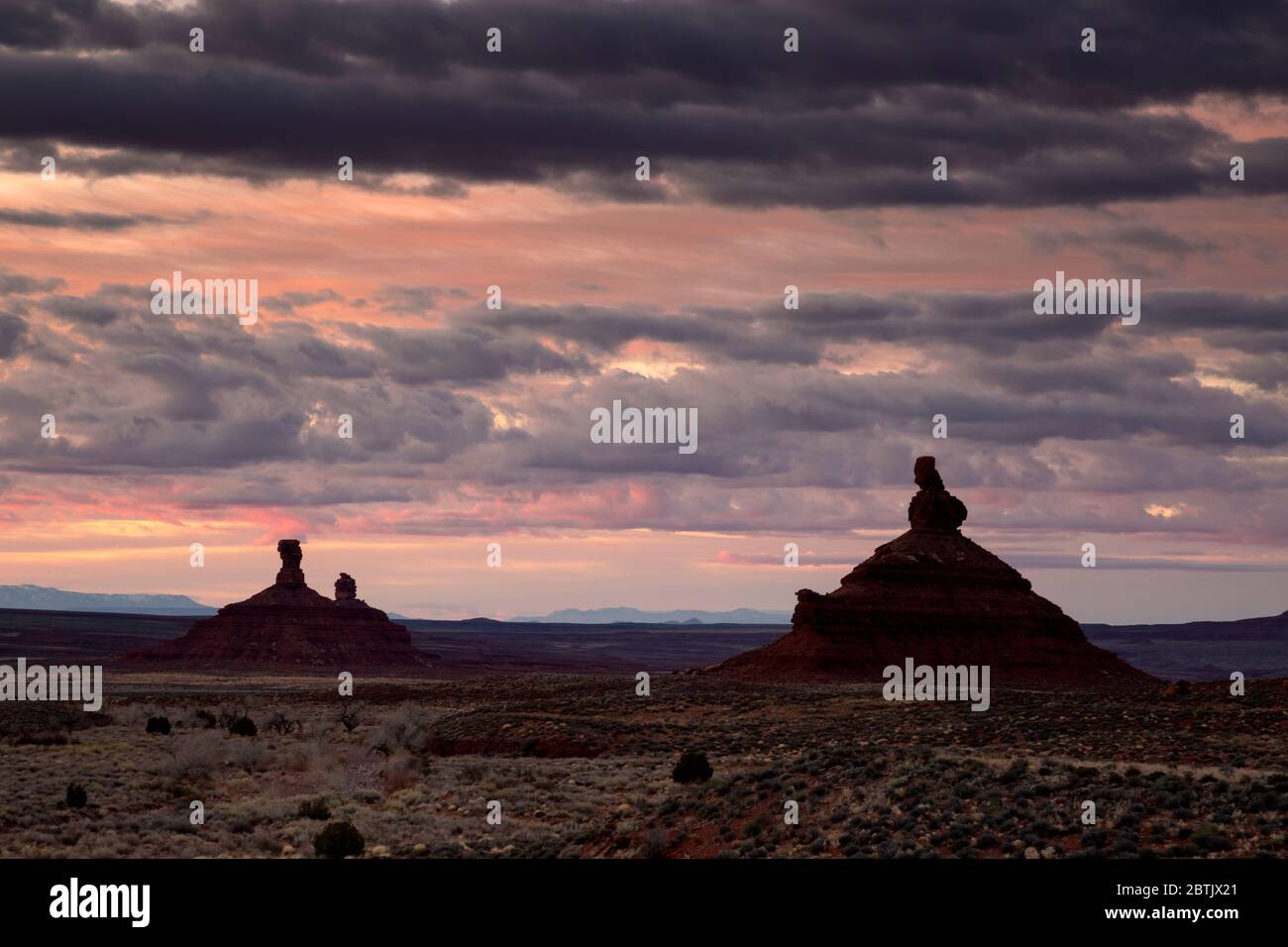 UT00617-00...UTAH - Colorful sunrise at the Valley of the Gods. Stock Photo
